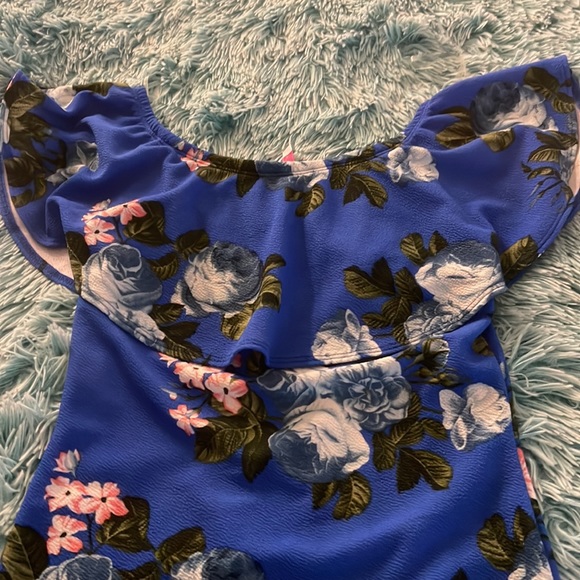 Off-The-Shoulder Floral Midi Dress - Picture 2 of 3